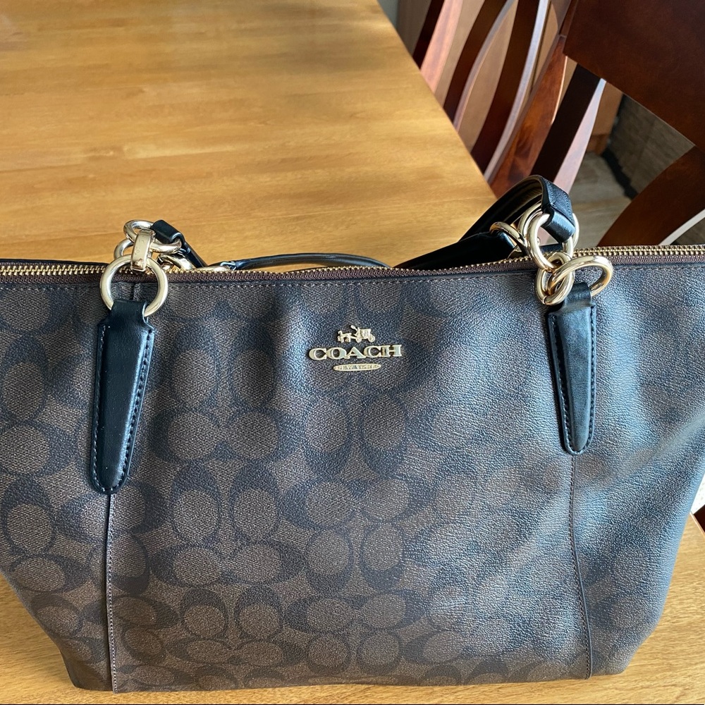 Coach large leather bag